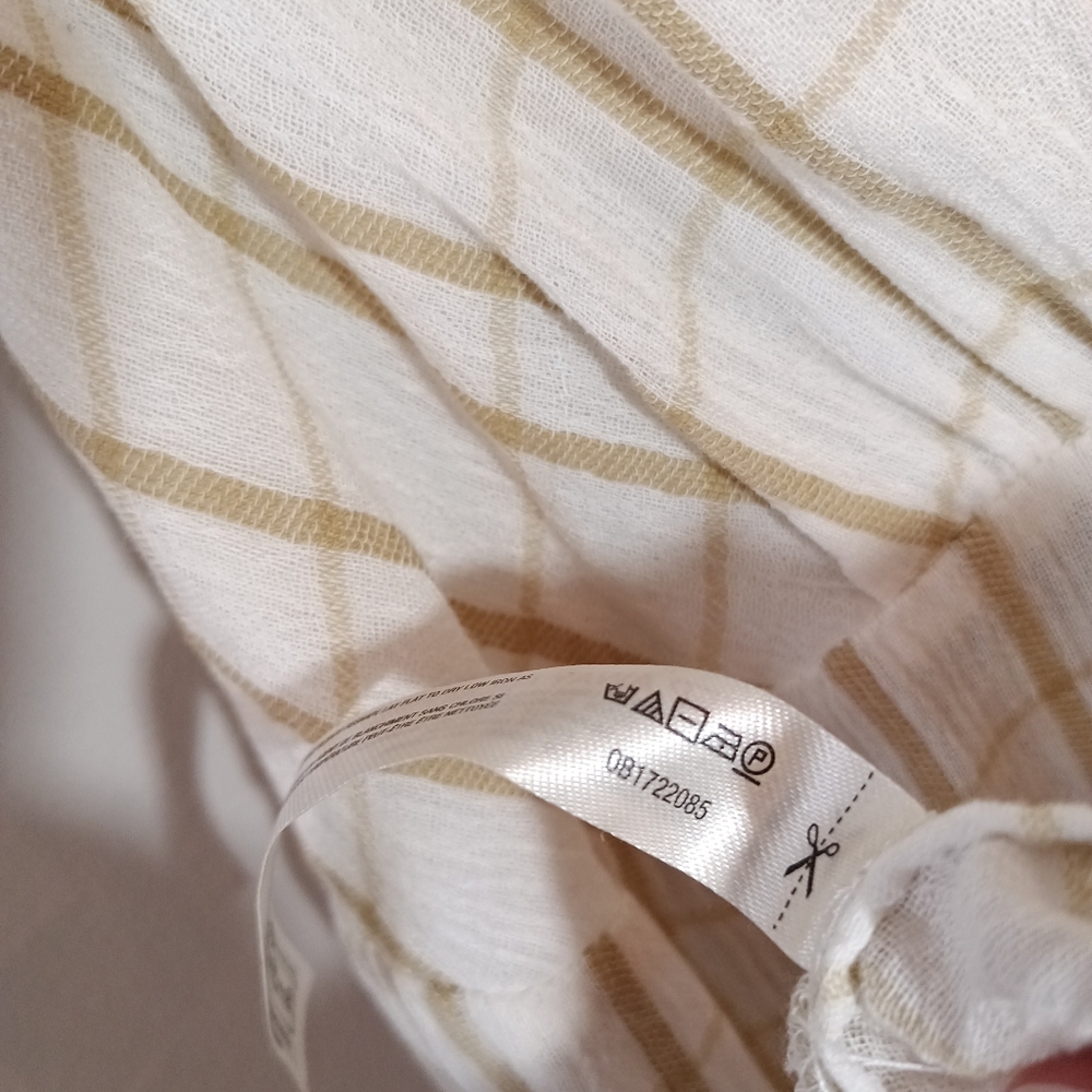 Elegant Cream Plaid Maxi Dress - Picture 10 of 14